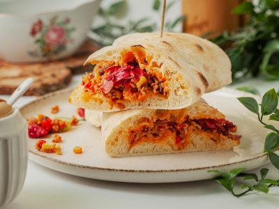 Chilli con carne sandwich Pashe delivery