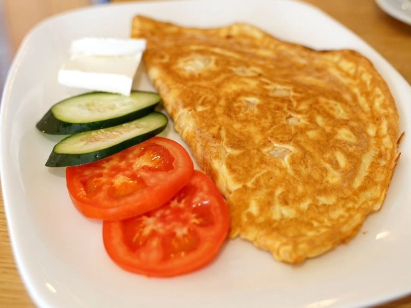 Omelette with vegetables delivery