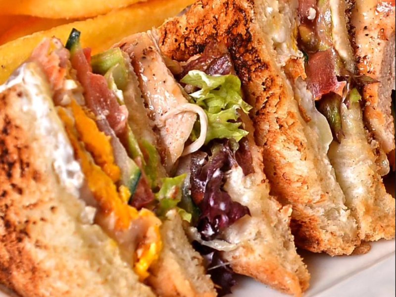 Club sandwich + fries delivery