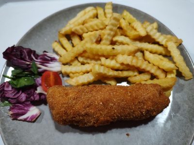 Obrok - Pileća Karađorđeva, prilog, salata Balkan Ekspres Šabac dostava