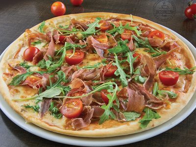 Prosciutto crugo pizza Intermezzo delivery