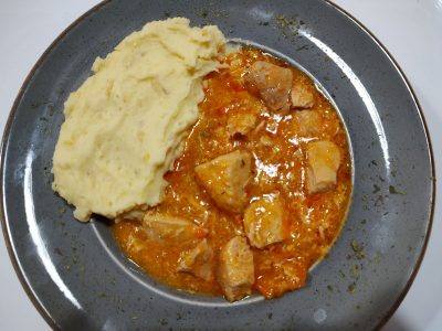 Pork goulash with mashed potatoes Panonija delivery