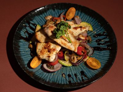 Grilled chicken with vegetables Kec 1926 delivery