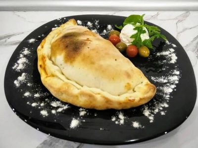 Calzone Dobra Priča Loznica delivery