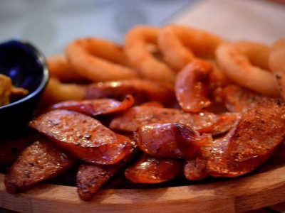 Beer sausage and onion rings Corso delivery