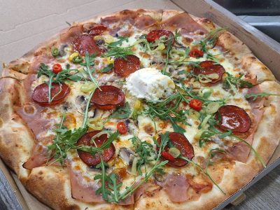 Madjarica pizza Pizza House delivery