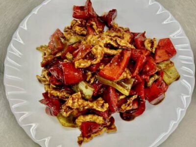 S9. Svinjetina sa paprikom Kineski Restoran 88 Crveni Zmaj dostava