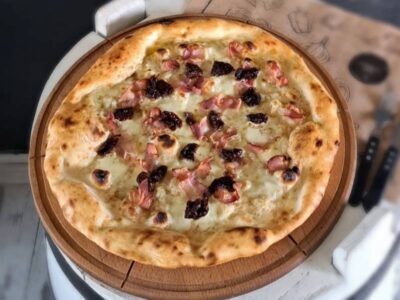 Carbonara pizza Pizzeria 038 dostava