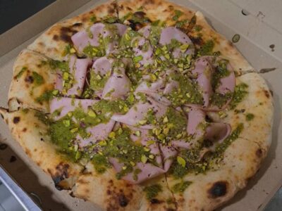 Mortadela i pesto pica Pizzeria 038 dostava