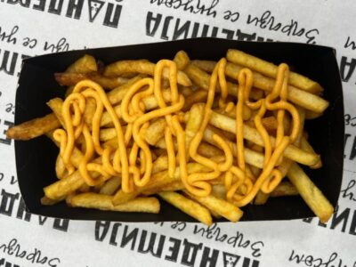 Fries + cheddar Pandemija delivery