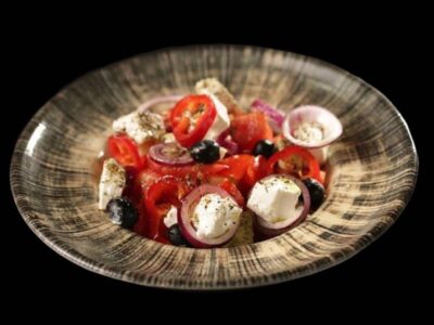Grčka salata Košnica Gastro Pub dostava