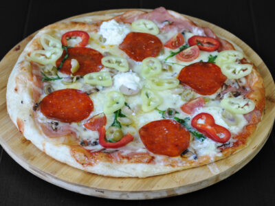 Mađarica pica Viktorija Picerija dostava