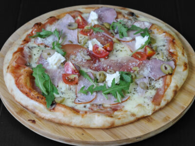 Viktorija specijalitet pica Viktorija Picerija dostava