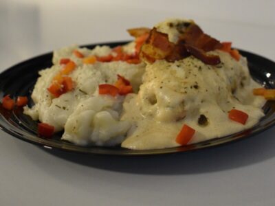 Chicken roll in sauce + mashed potato Gdin Obrok delivery