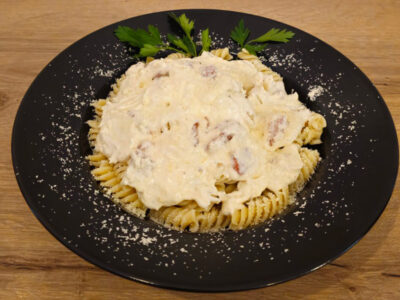 Karbonara pasta Food Distrikt dostava