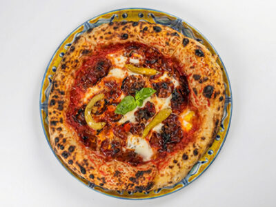 Diavola pikante pica Via Napoli Pizza dostava