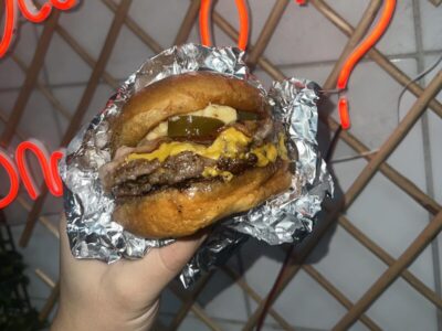 Los pepes burger Bring Burgers Inđija delivery