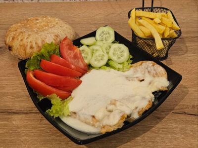 Piletina u sosu od 4 sira obrok Food Distrikt dostava