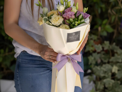 Okrugli buket krem lila Provance Cvećara delivery
