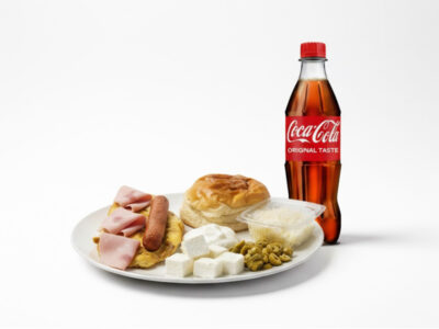 Doručak veći + Coca-Cola - Original 0.5L Mangiare dostava