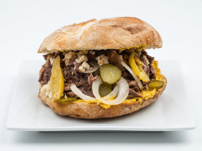 Roasted beef in a bun Mister Sač delivery