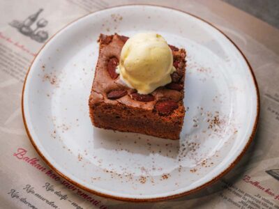 Chocolate brownie with almonds Balkan Distrikt delivery