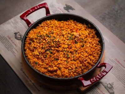 Baked creamy risotto with saffron and prawn Balkan Distrikt delivery