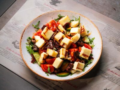Salad with grilled halluomi Balkan Distrikt delivery