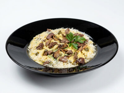 Steak in mushroom sauce pasta Sushi Queen & Pasta Queen delivery
