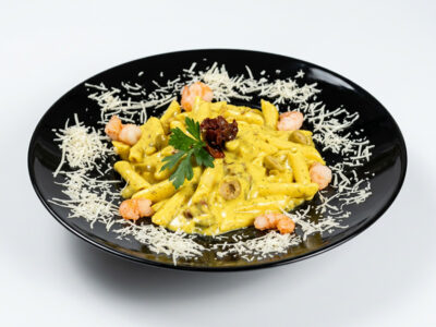 Shrimp in curcuma sauce pasta Sushi Queen & Pasta Queen delivery