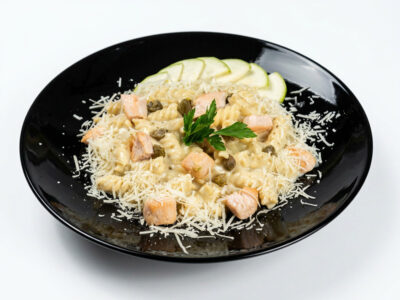 Salmon pasta Sushi Queen & Pasta Queen delivery