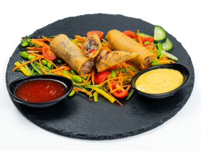 Warm spring rolls with vegetables Sushi Queen & Pasta Queen delivery