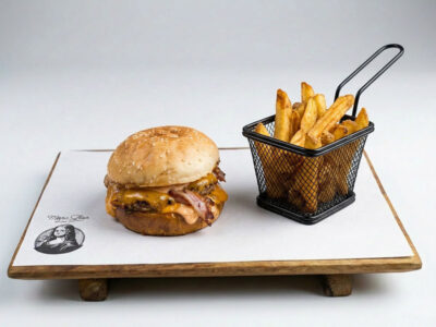 Cheddar Classic Mona Lisa Burger Bar delivery