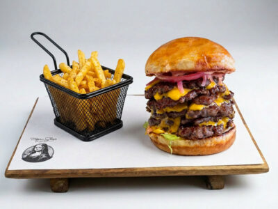 Cheddar burger MONSTER Mona Lisa Burger Bar delivery