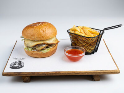 Smoked burger double Mona Lisa Burger Bar delivery