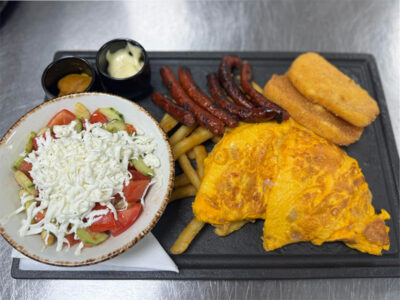 Breakfast for 2 Balkan Distrikt delivery