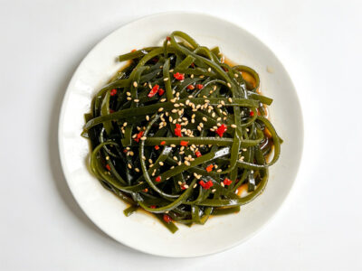 Cold soup of sea algae with sauce Furendžu delivery