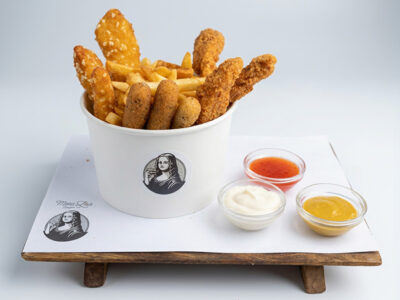 Mona Lisa bucket Mona Lisa Burger Bar delivery