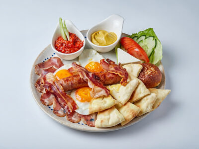 Omlet ili pržena jaja po želji (3 jajeta) Avenia dostava