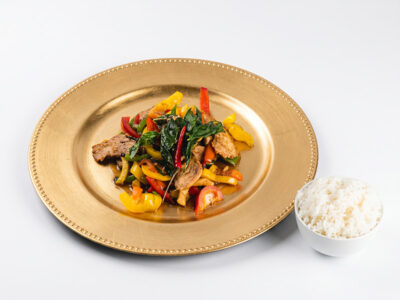 Chicken with bamboo and chinese mushrooms Gong Kineska Hrana delivery
