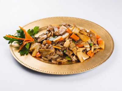 Pork with mushrooms Gong Kineska Hrana delivery