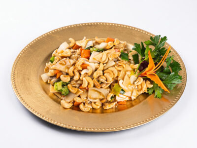 Veal with almond Gong Kineska Hrana delivery