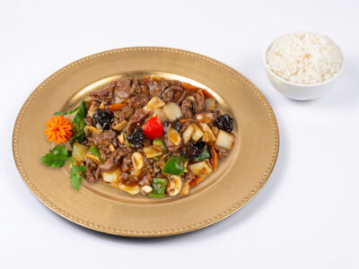 Veal with bamboo and chinese mushrooms Gong Kineska Hrana delivery