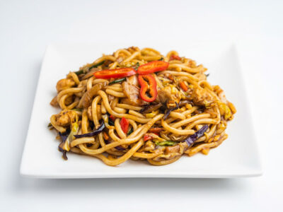 Udon nudle sa mesom Golden Wok dostava