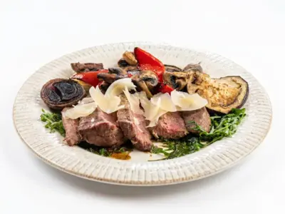 Beef tagliata Korzo Gastro Bar delivery