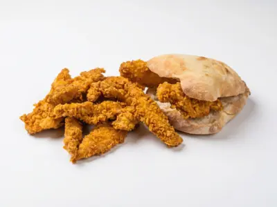 Crispy pileći file u lepinji Food Plus dostava