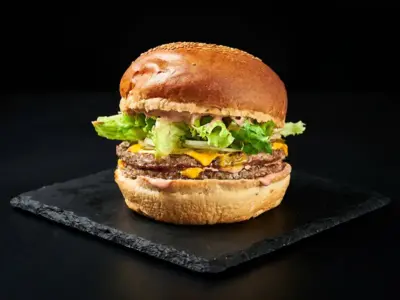 Double burger Klops delivery