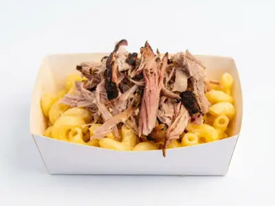 Mac and cheese and chopped pork Holy Smokes Novi Beograd delivery