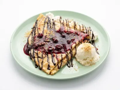 Choco cherry pancake Jules Verne delivery