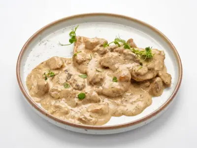 Chicken fillet in mushroom sauce La Fiamma delivery